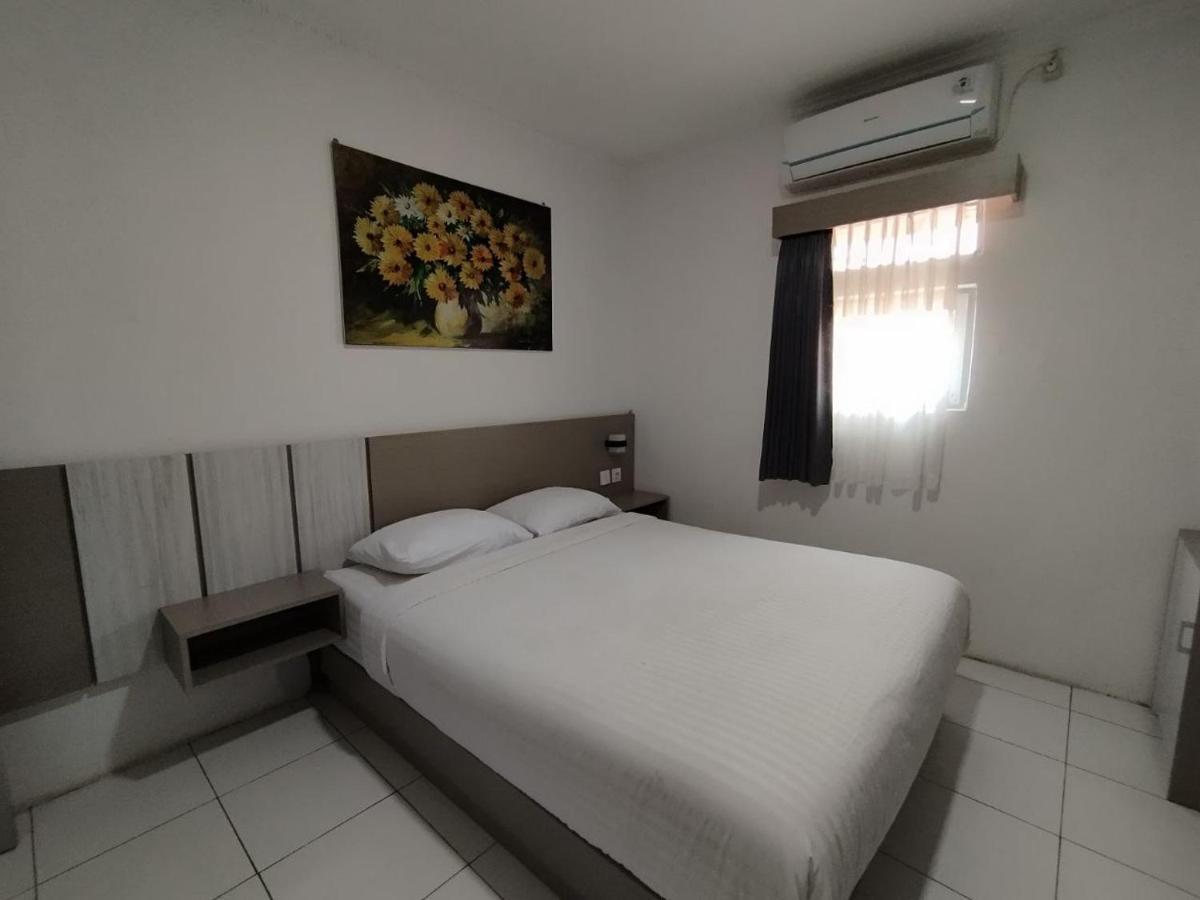 Hotel Syariah Selamat Sukabumi Exterior photo